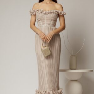 Rochie midi bej de ocazie cu bust tip corset si fusta plisata