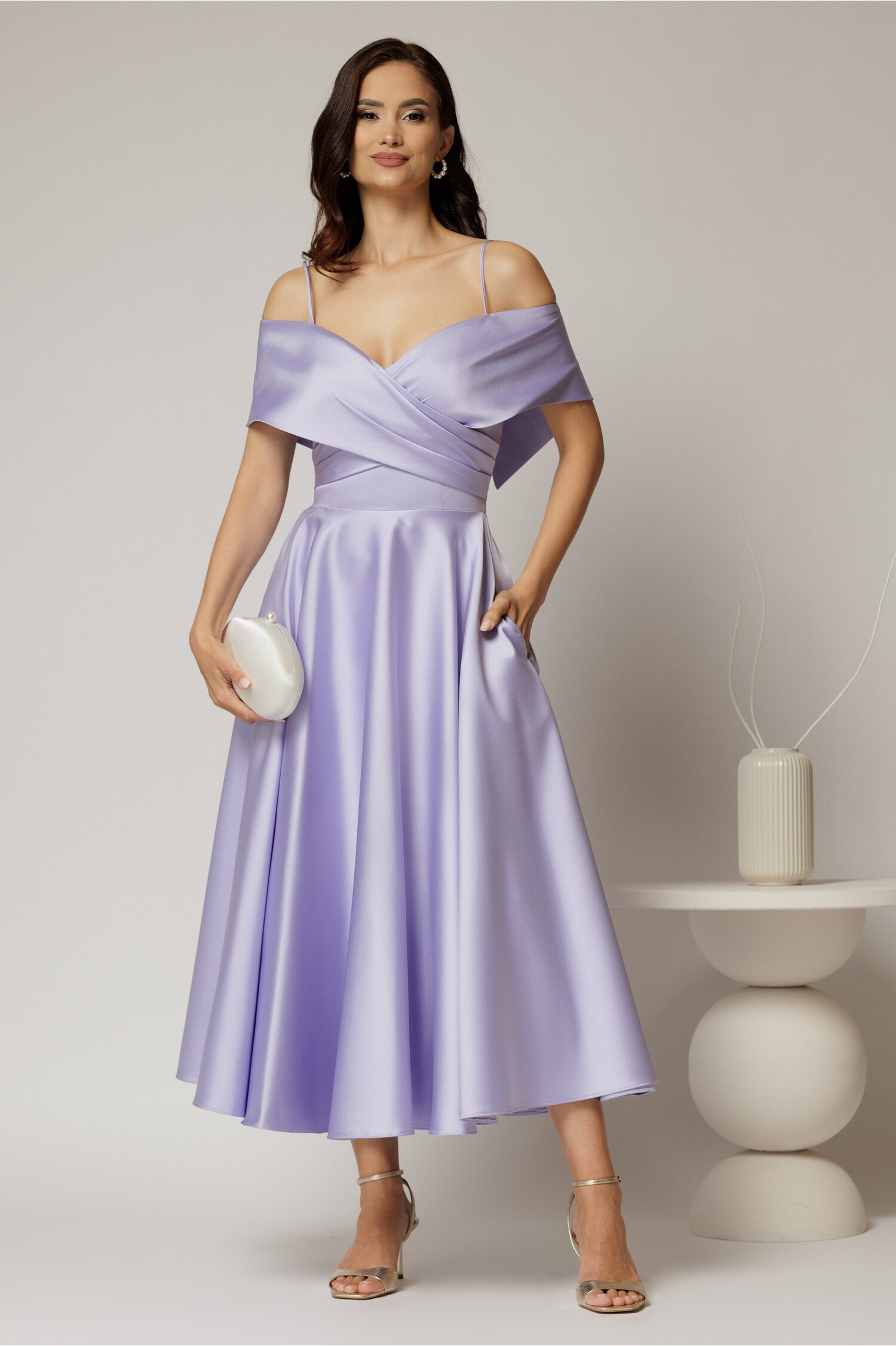 Rochie midi lila din tafta de ocazie cu umeri goi