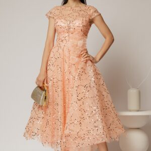 Rochie midi roz somon de ocazie din dantela cu paiete si perle
