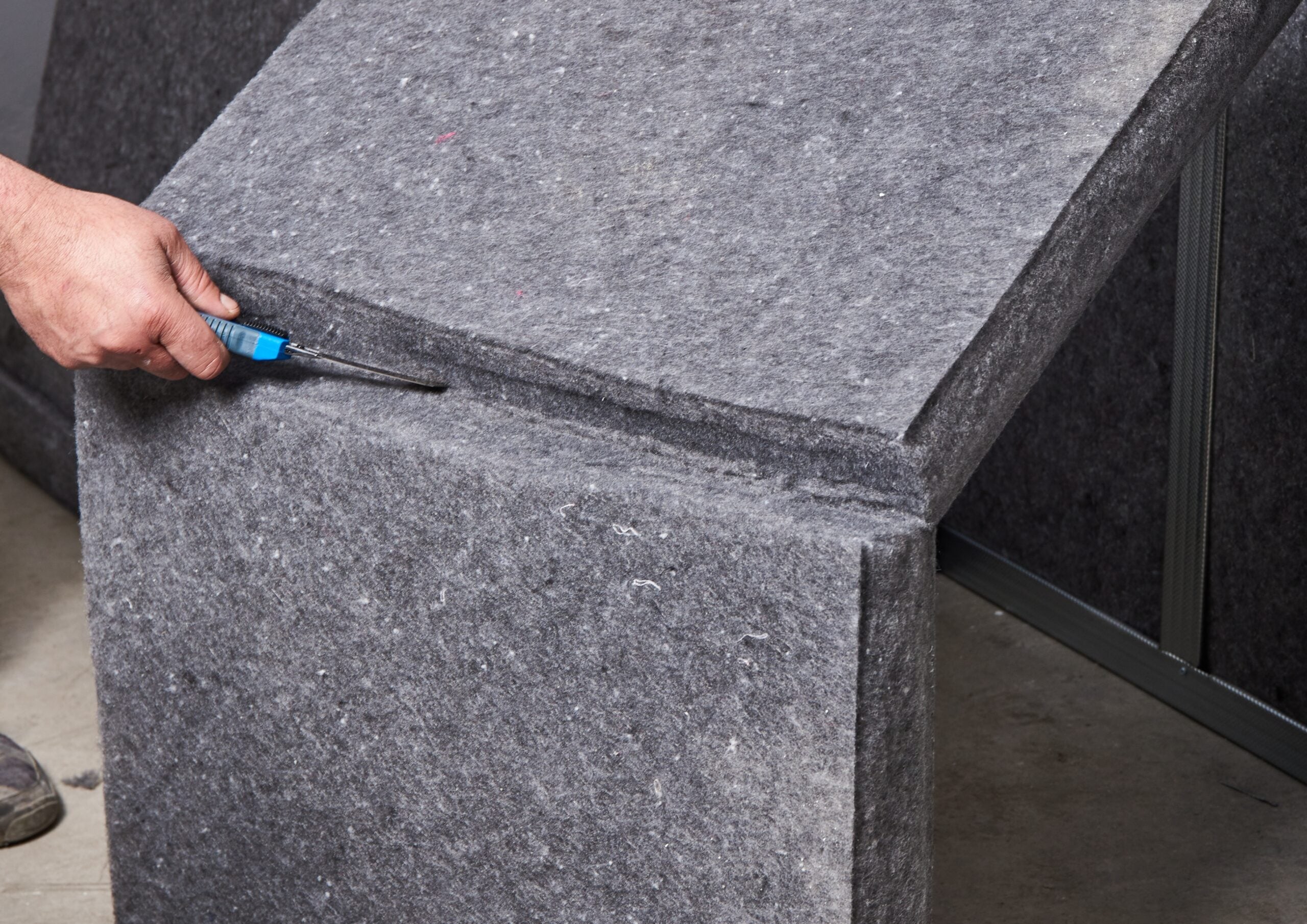Placi izolatoare din poliester Izofelt TermoAcustic, izolare fonica/termica, 1000 x 600 x 100 mm, palet - 8 pachete, 28.8 m2 - Image 3